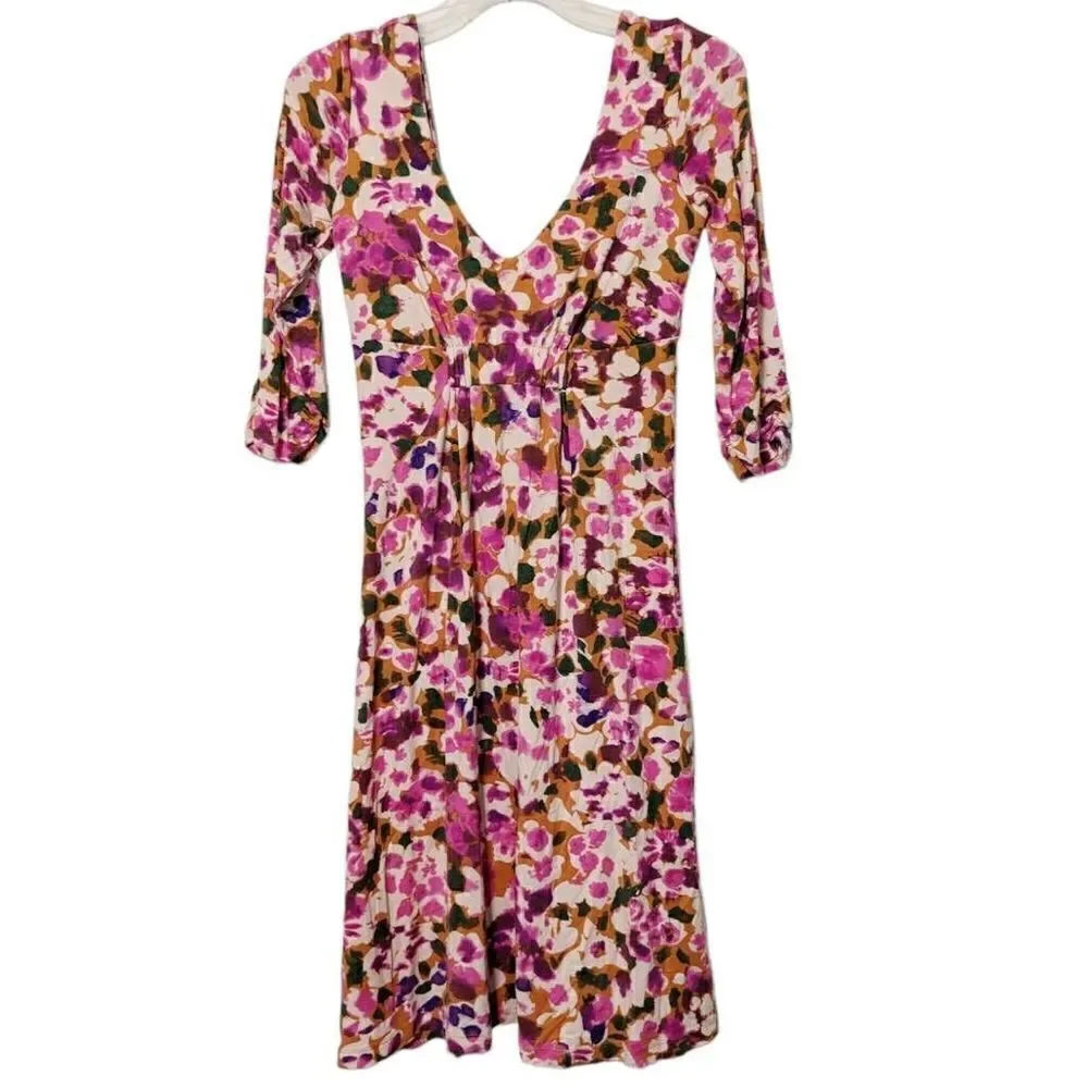 Cabi Women's Multi-color Floral V-neck Knee‎ Length Dress Pink Small Style 110